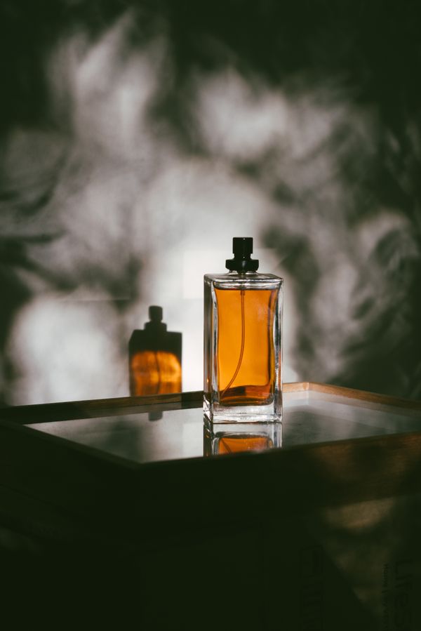 Noir Shade Oud & Amber EDP